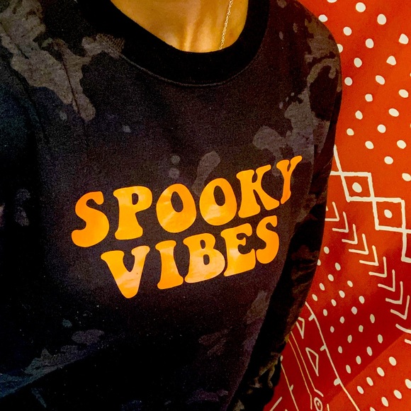 Handmade Spooky Vibes Sweatshirt - Picture 1 of 1